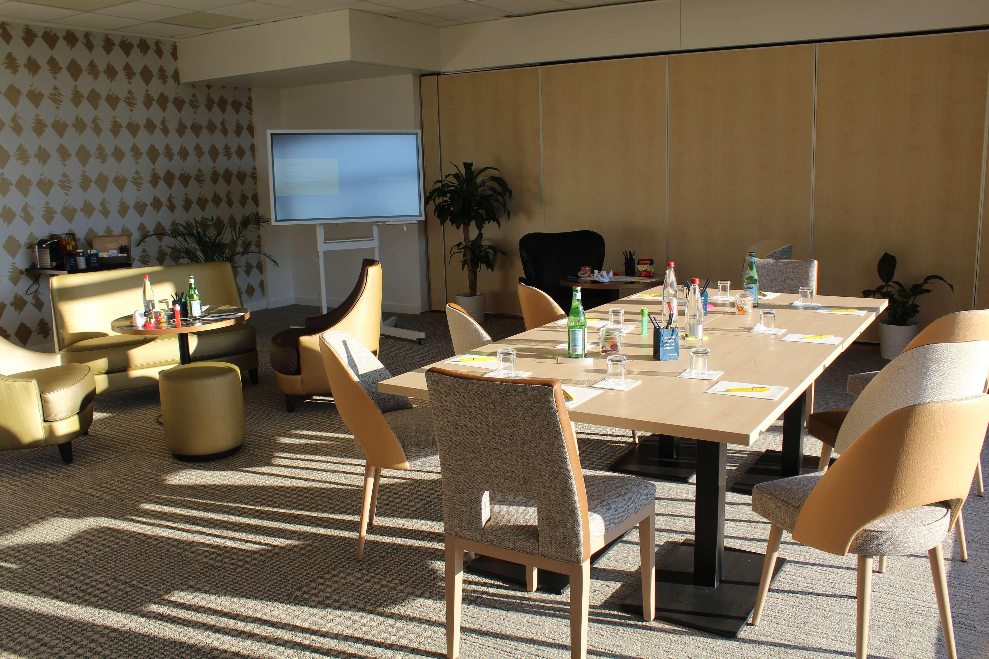 Golden Tulip Roissy Saint Witz Hotell Exteriör bild