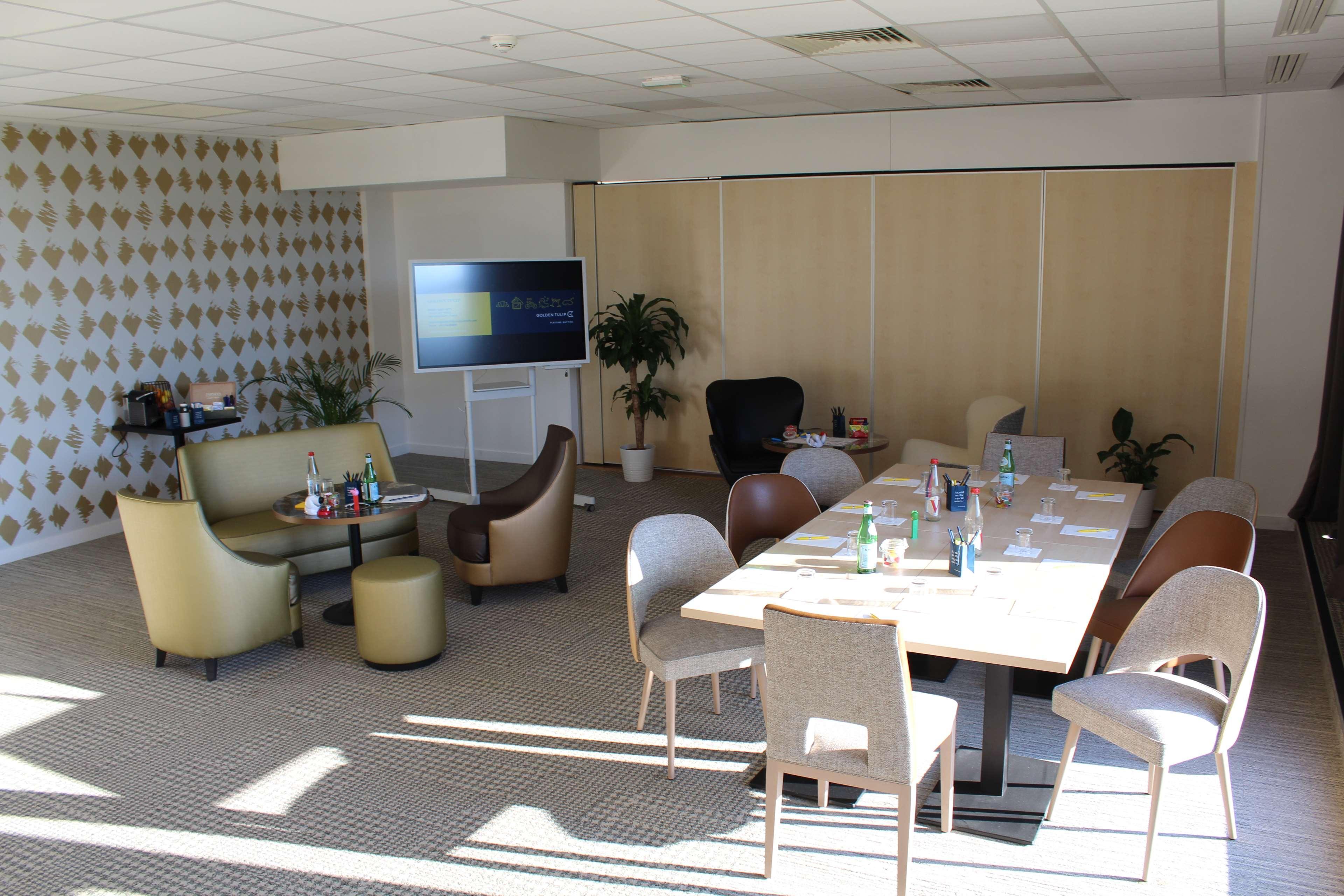 Golden Tulip Roissy Saint Witz Hotell Exteriör bild
