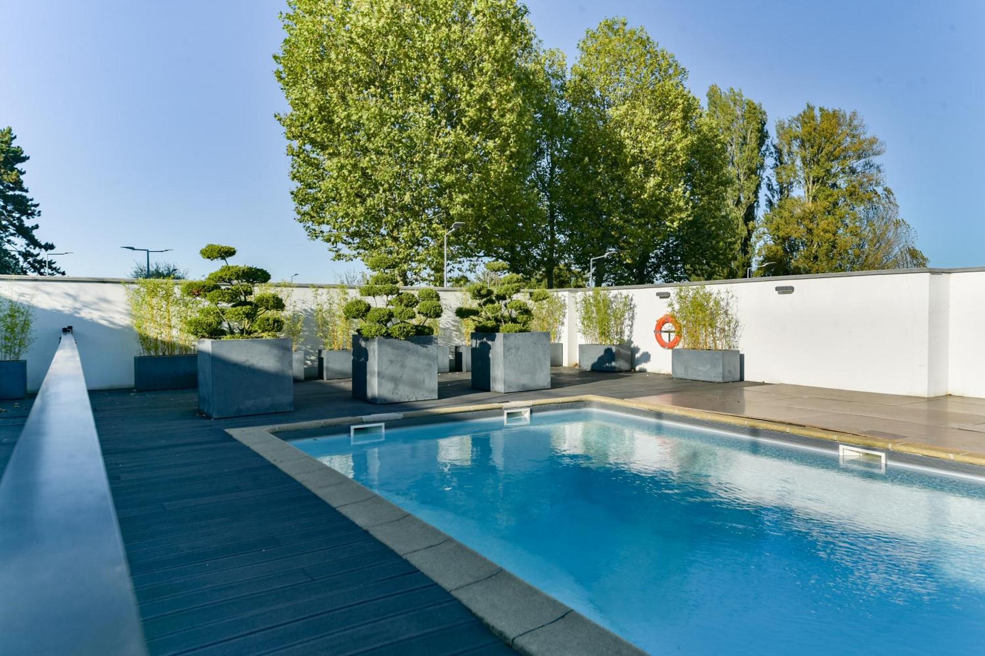 Golden Tulip Roissy Saint Witz Hotell Exteriör bild